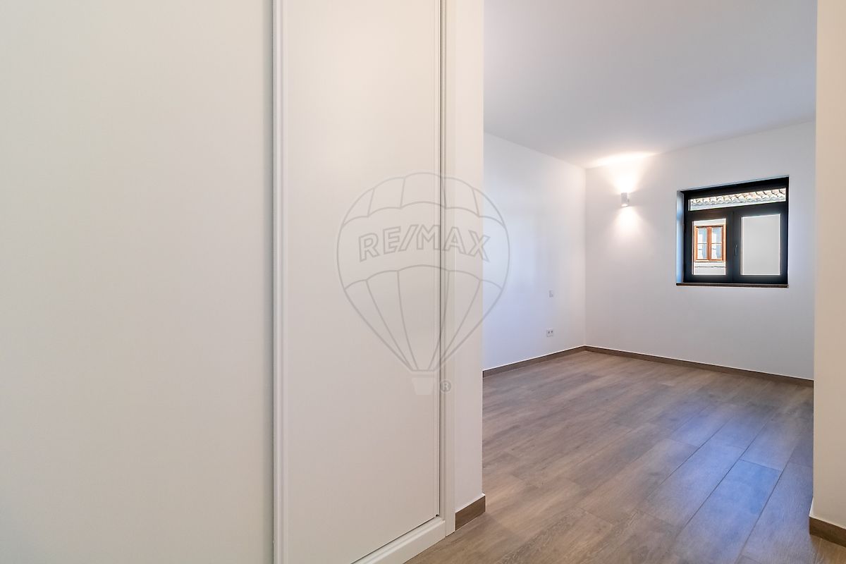 listing 120141071-740 picture-0