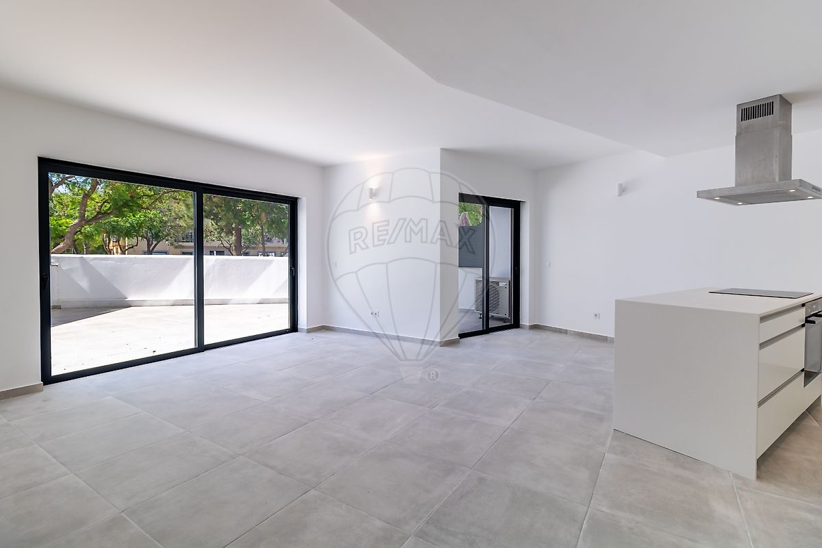 listing 120141071-740 picture-0