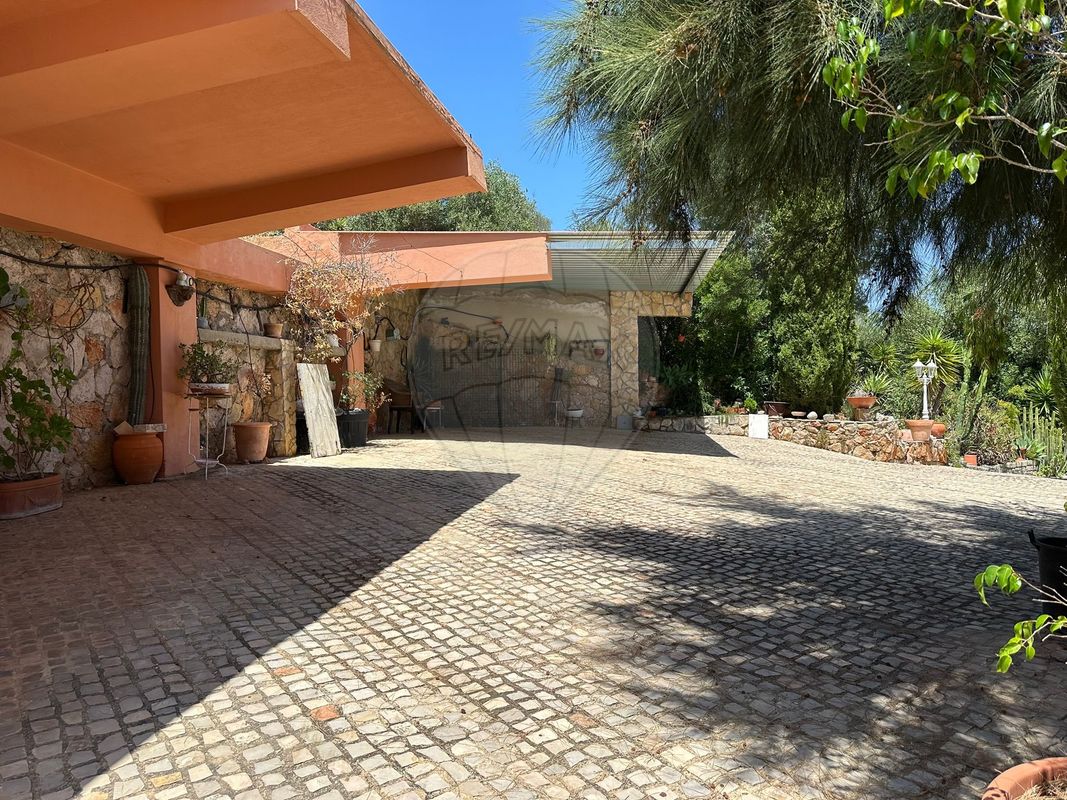 listing 120141048-2910 picture-0