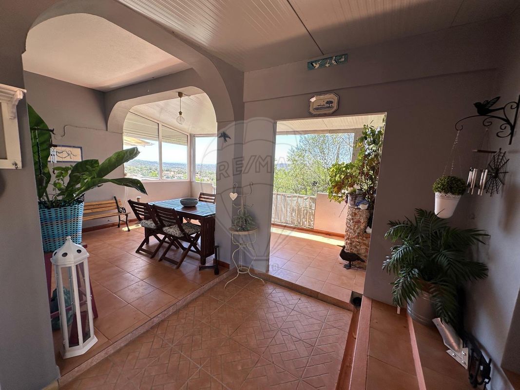 listing 120141048-2910 picture-0