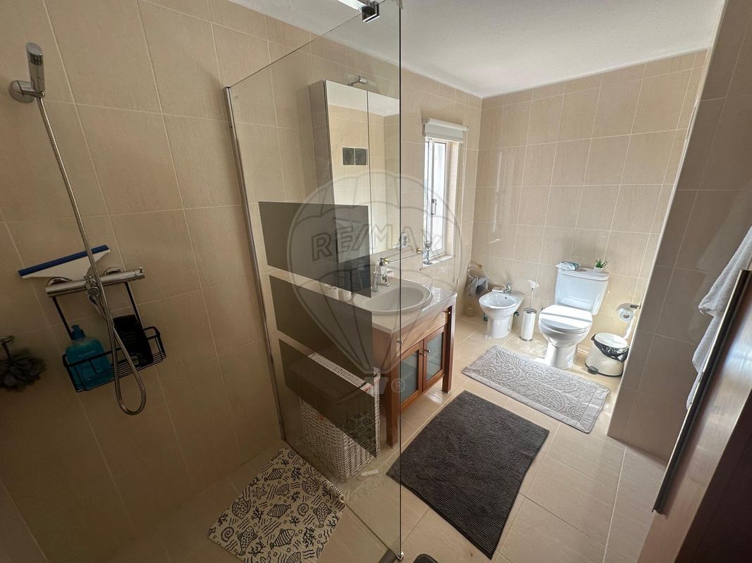 listing 120141048-2910 picture-0