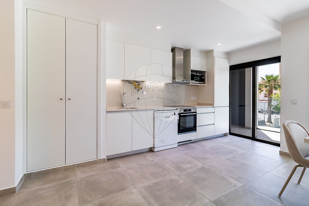 listing 120141071-744 picture-0