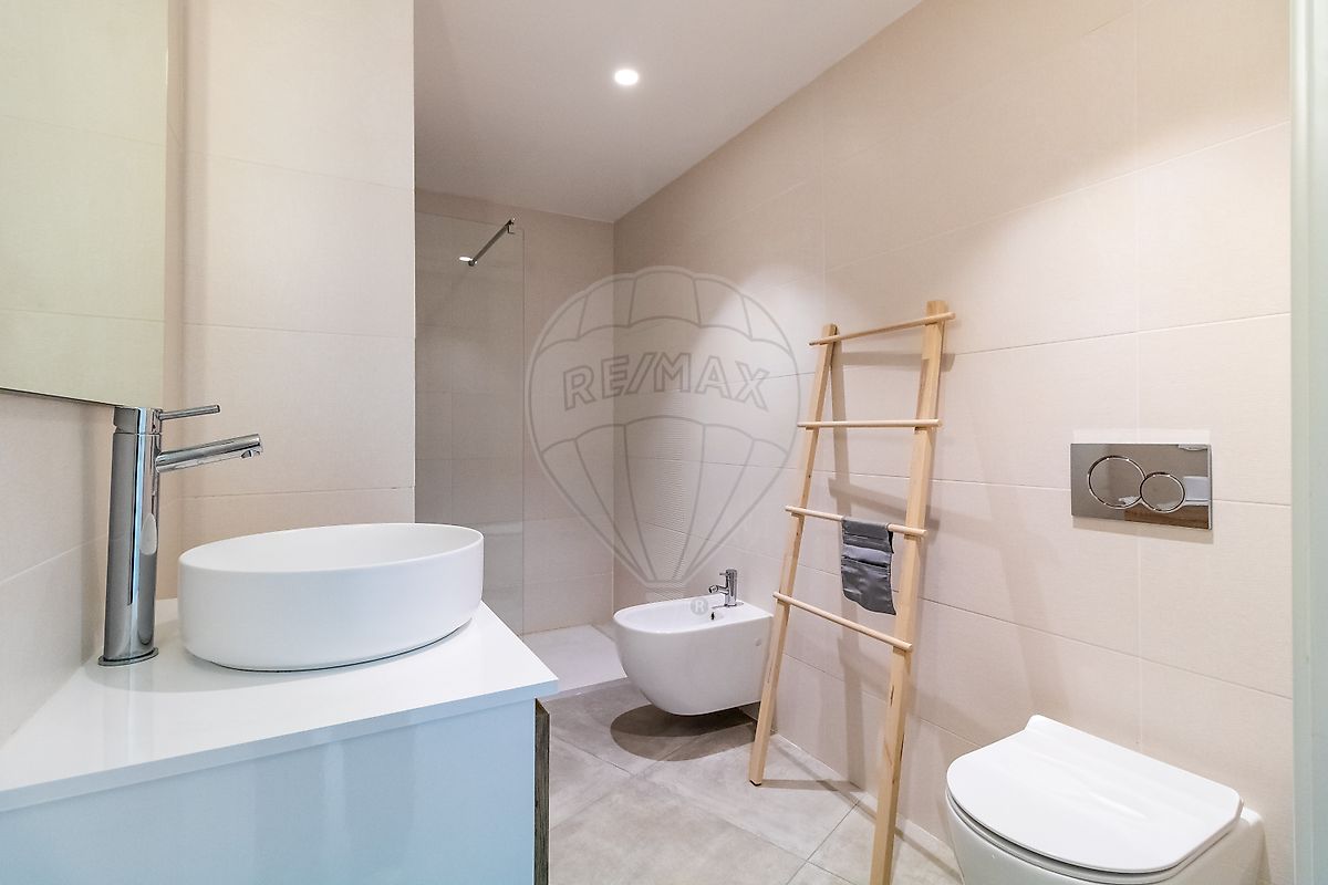 listing 120141071-744 picture-0