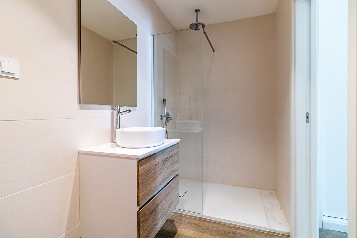 listing 120141071-746 picture-0