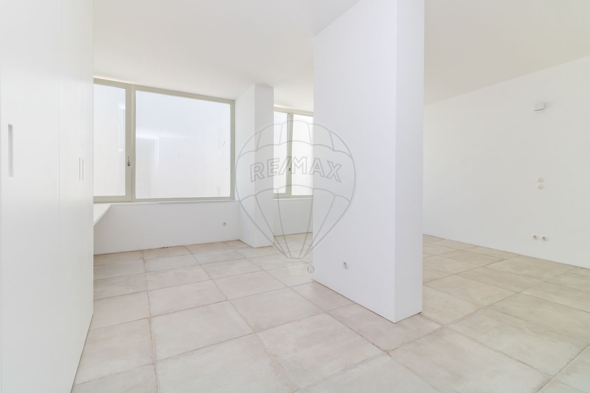 listing 120141071-749 picture-0