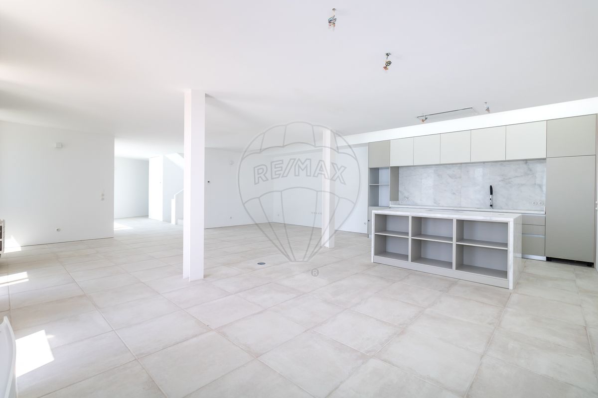 listing 120141071-749 picture-0