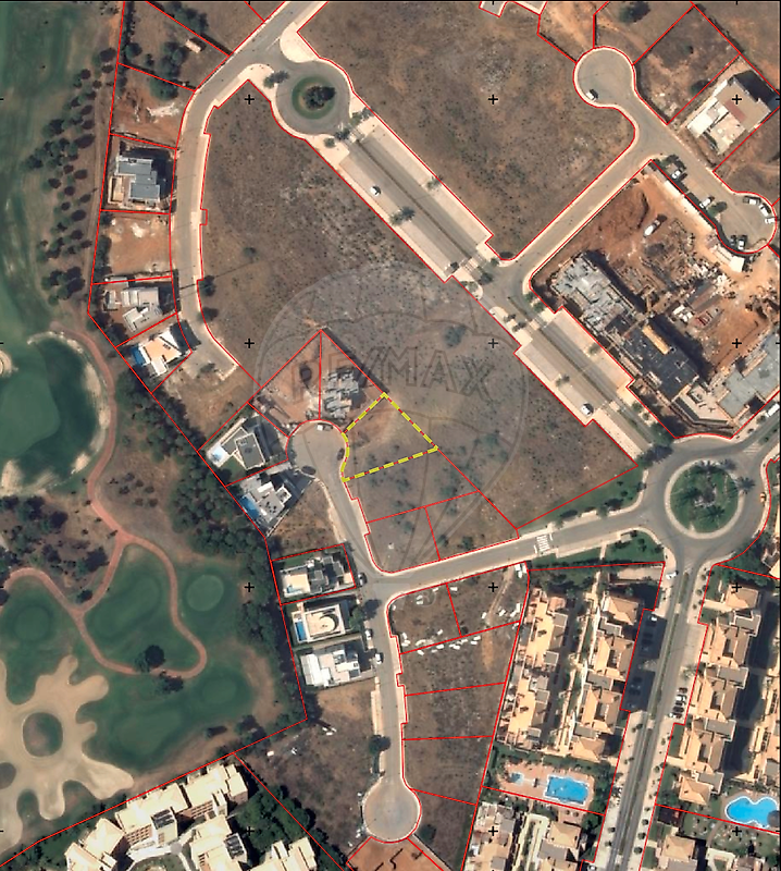 Terreno à venda em Loulé