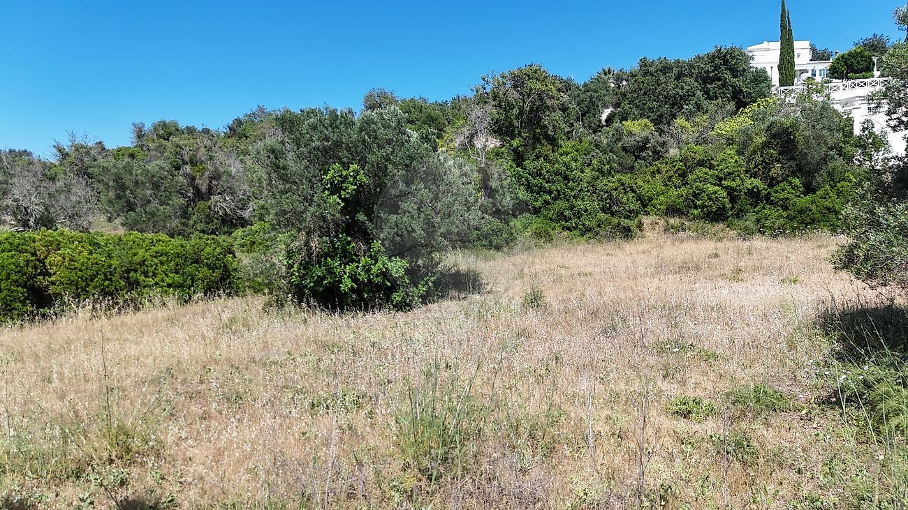 Terreno à venda em Loulé