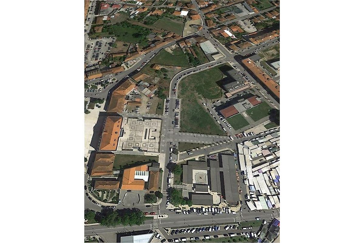 Land for sale in Estarreja, Portugal — €400,000