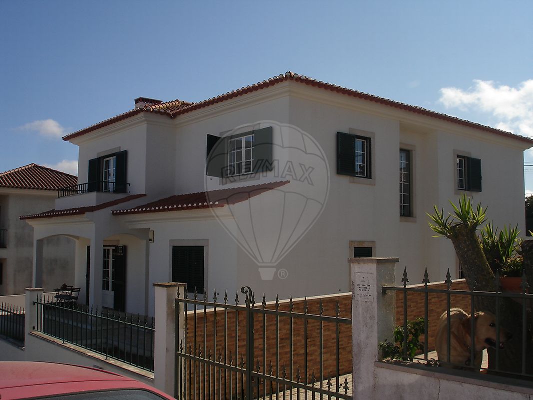 Moradia T5 à venda em Mafra