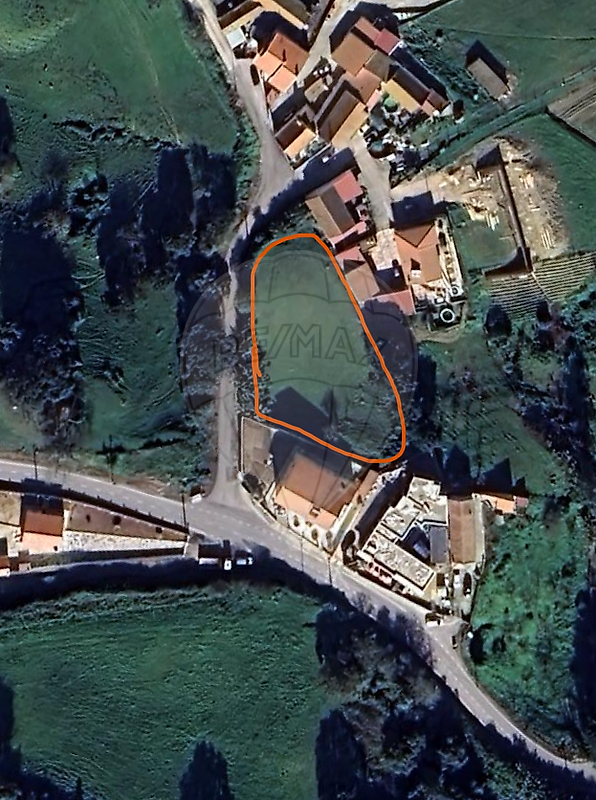 Land for sale in Mafra, Portugal — €109,000