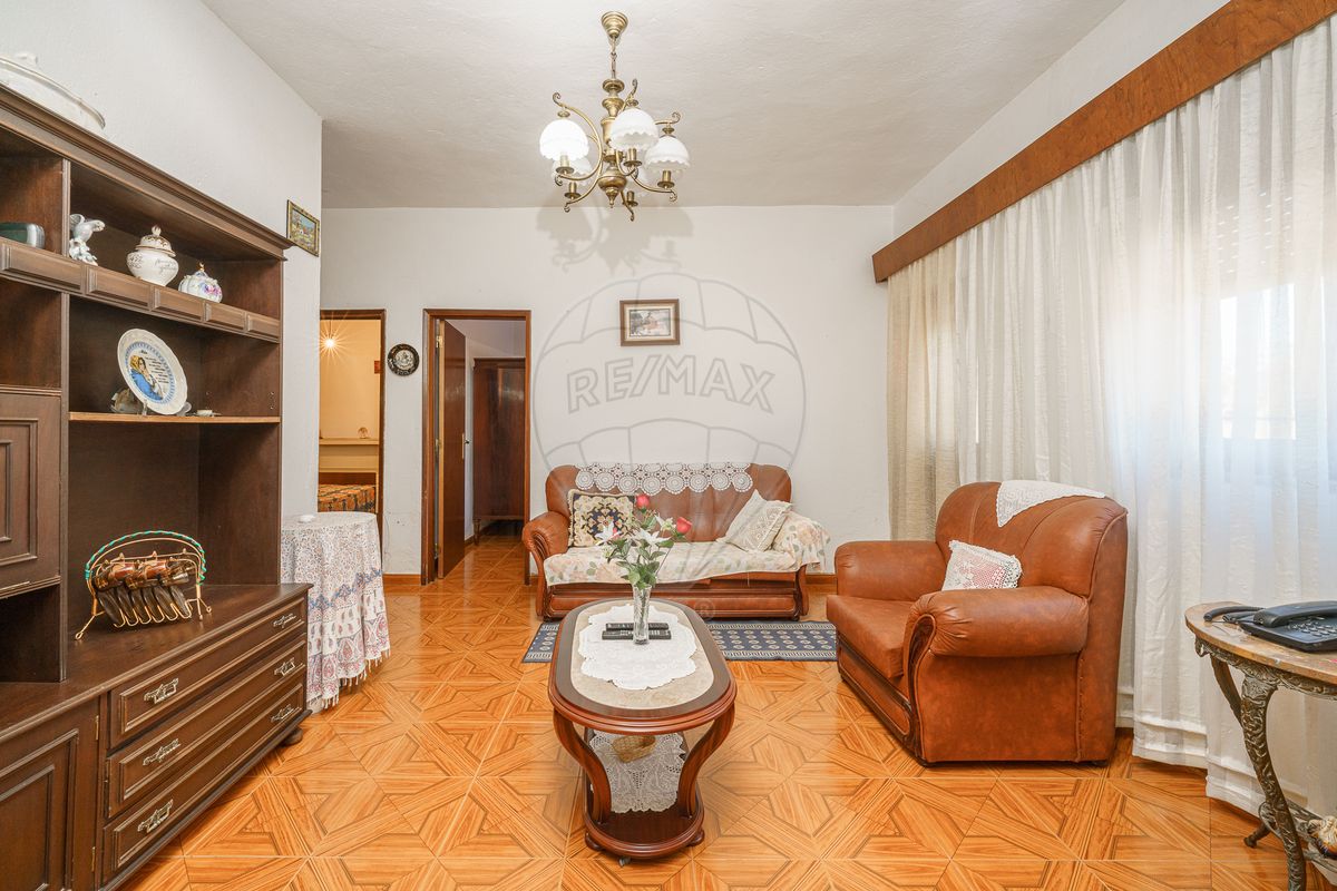 listing 120151398-80 picture-0