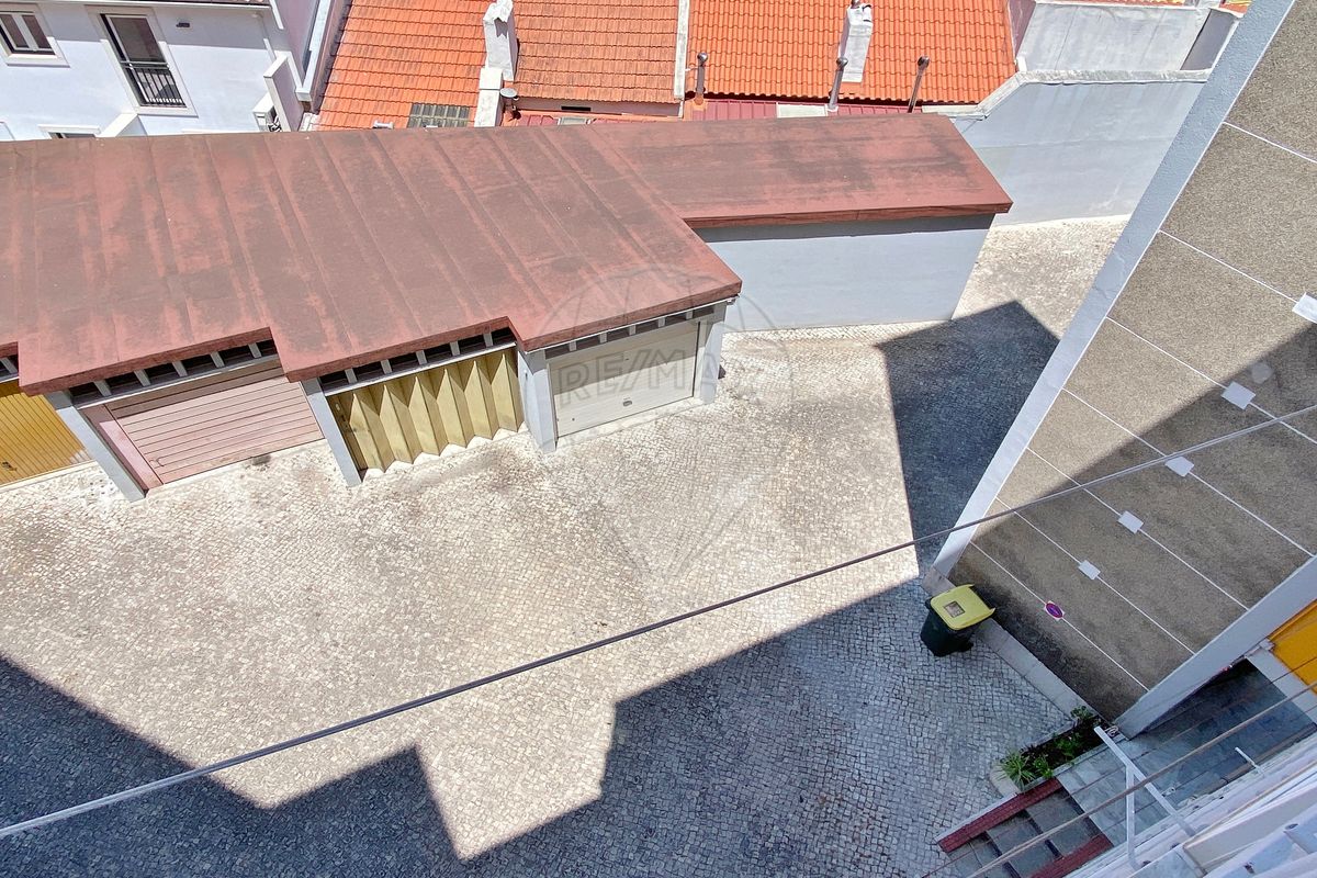 listing 120151075-561 picture-0