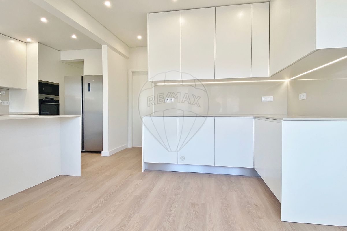listing 120151075-561 picture-0