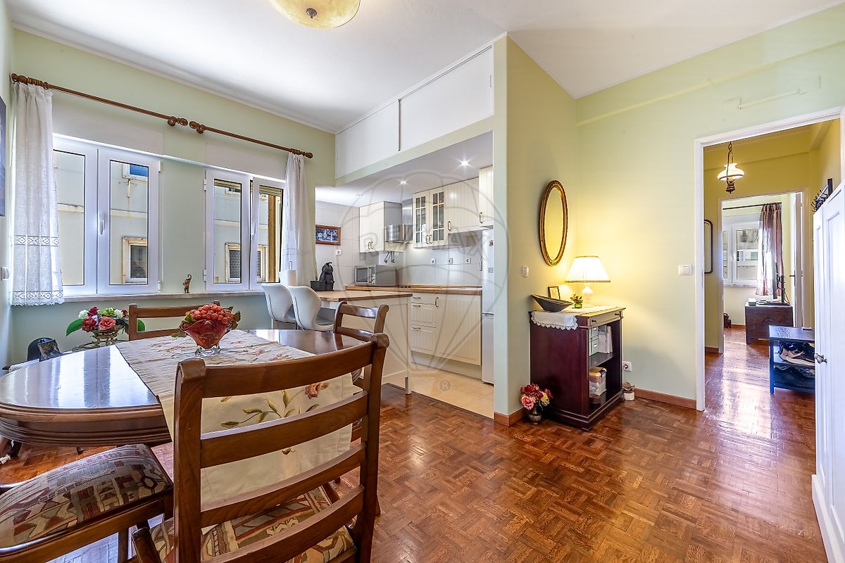 Apartamento T2 à venda em Oeiras