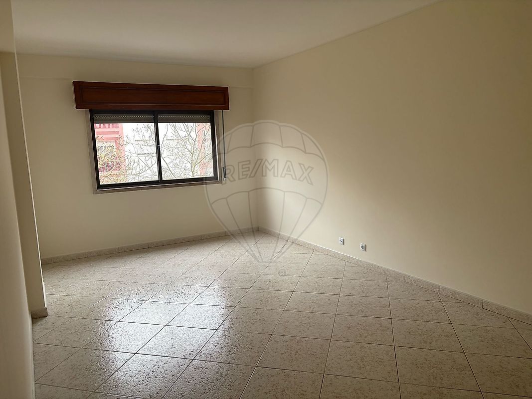 Apartamento T2 à venda em Sintra
