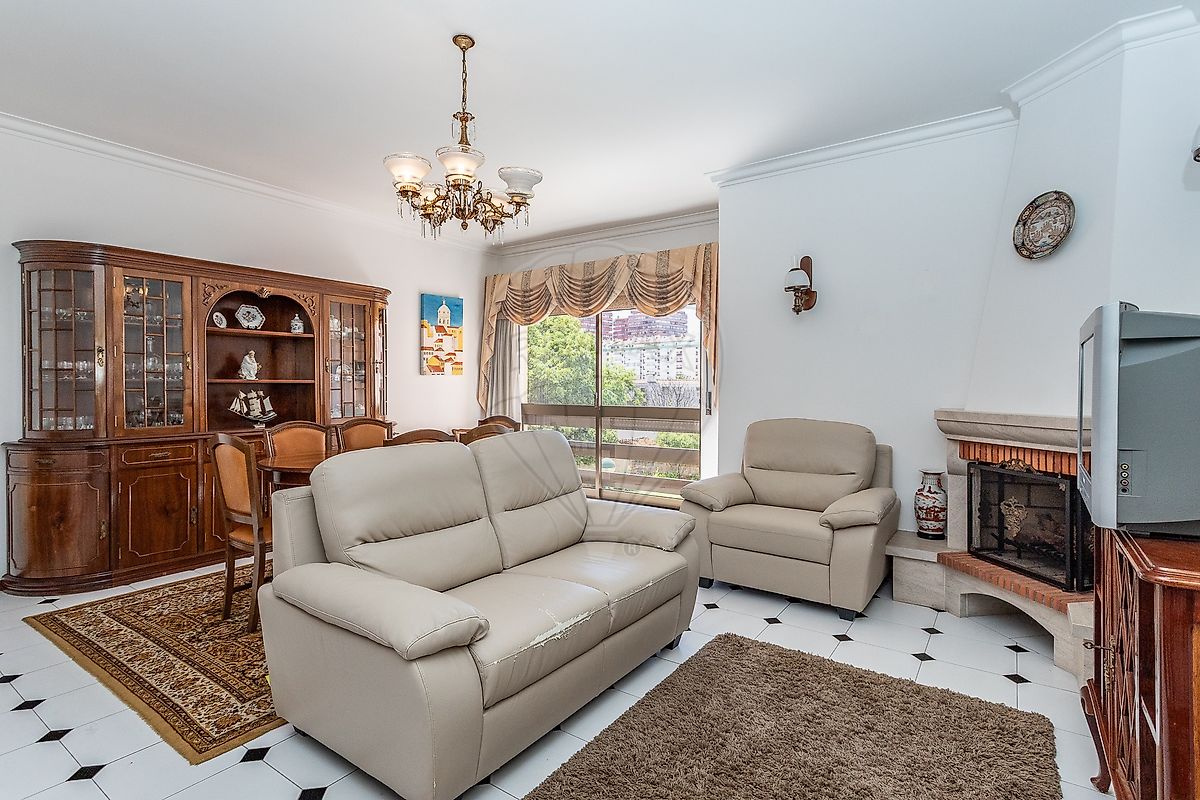Apartamento T3 à venda em Oeiras