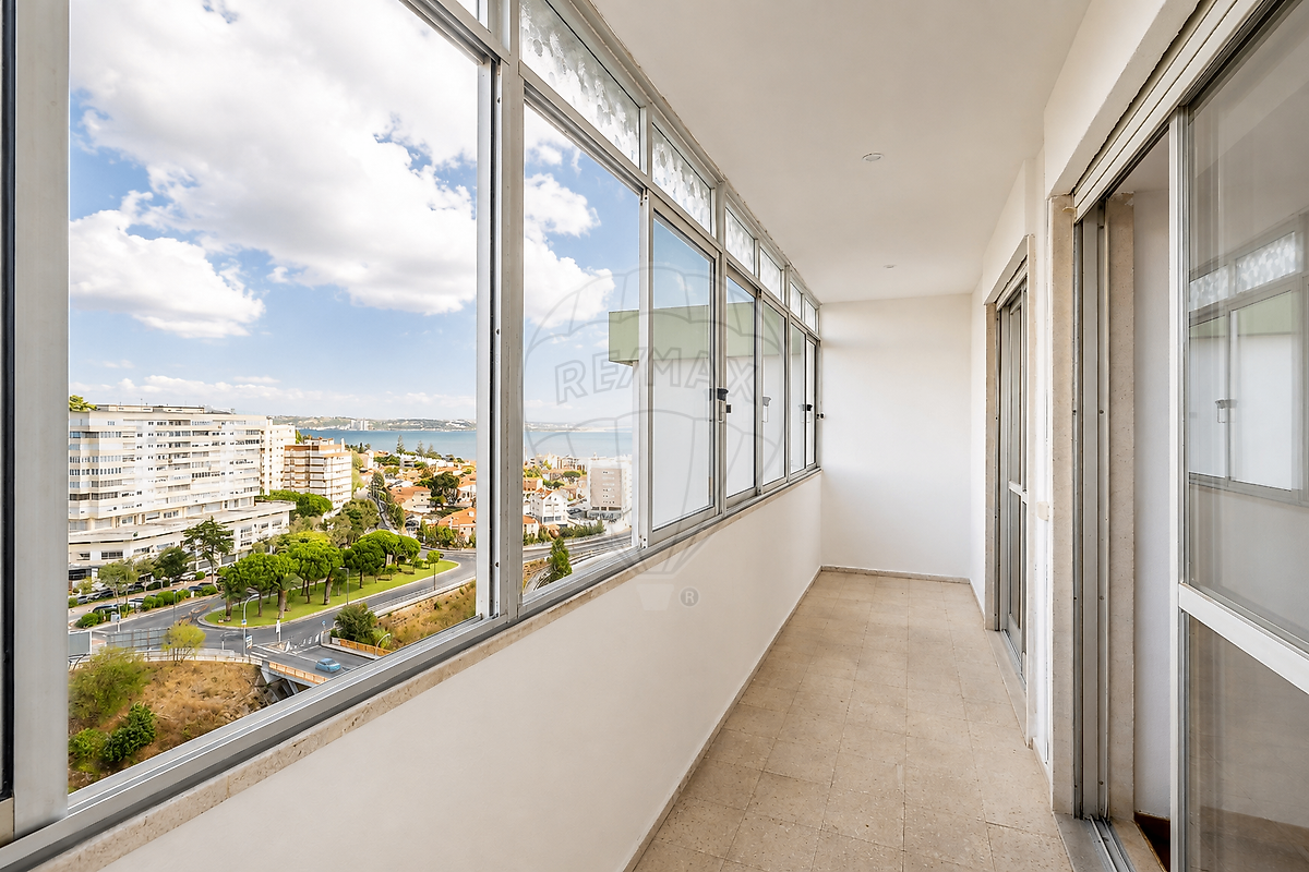 Apartamento T3 à venda em Oeiras