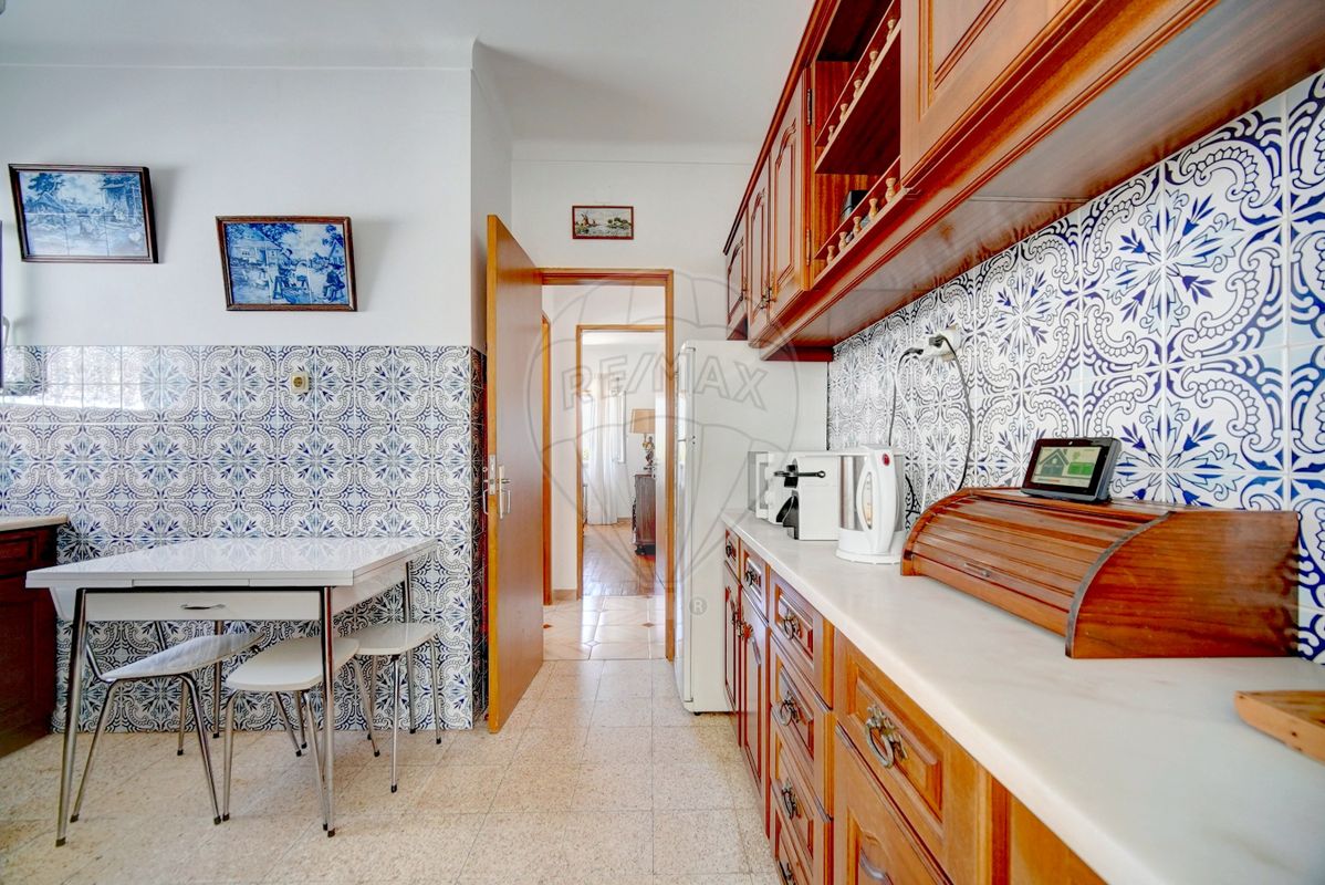 listing 120171133-684 picture-0