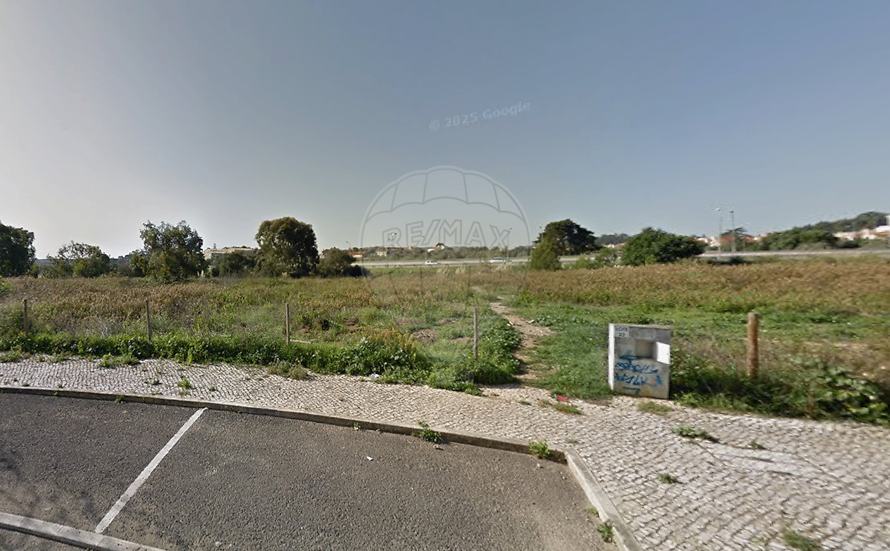 Terreno à venda em Sintra
