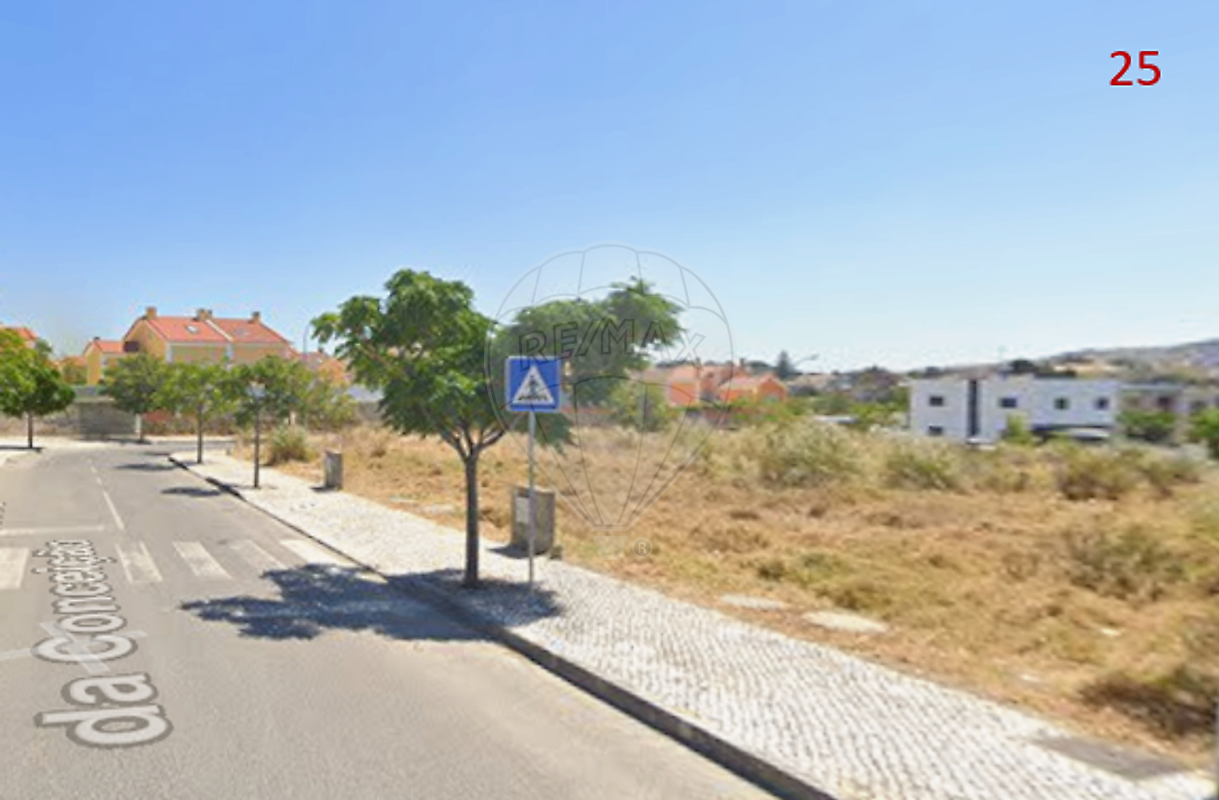 Terreno à venda em Sintra