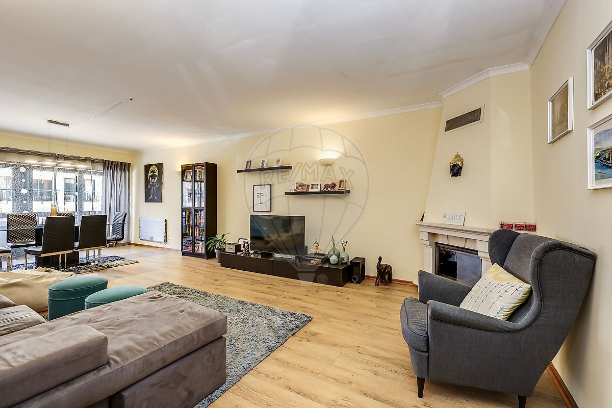 Apartamento T4 à venda em Sintra