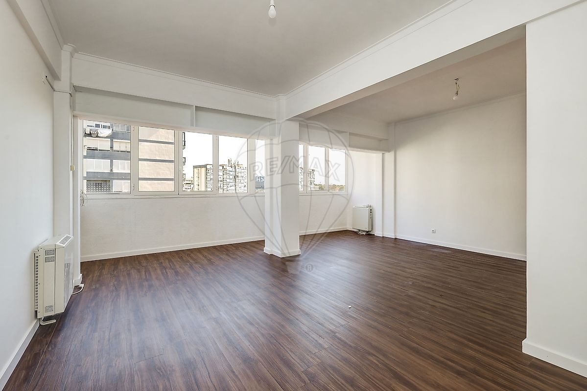 Apartamento T3 à venda em Carnaxide e Queijas, Oeiras — foto 6