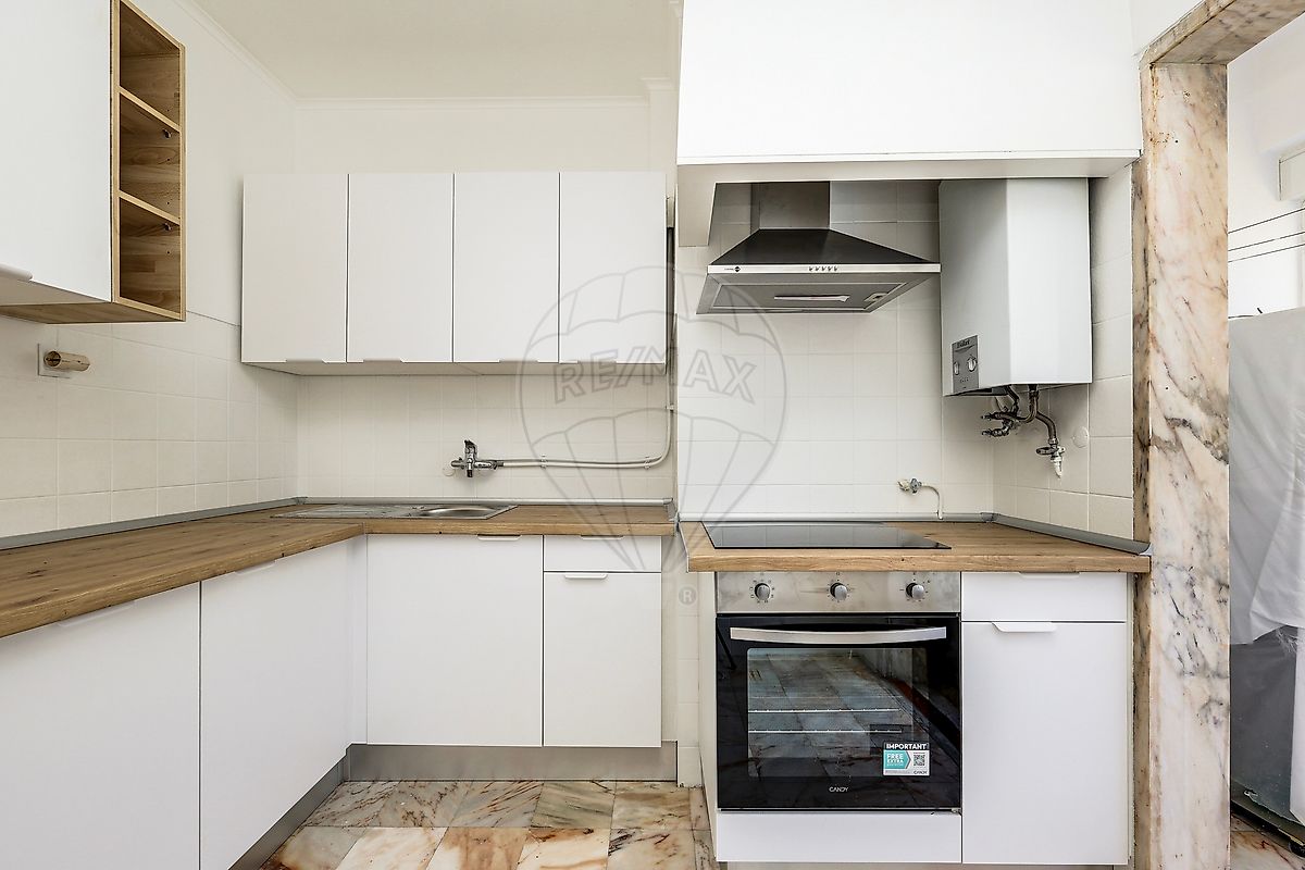 Apartamento T3 à venda em Carnaxide e Queijas, Oeiras — foto 12