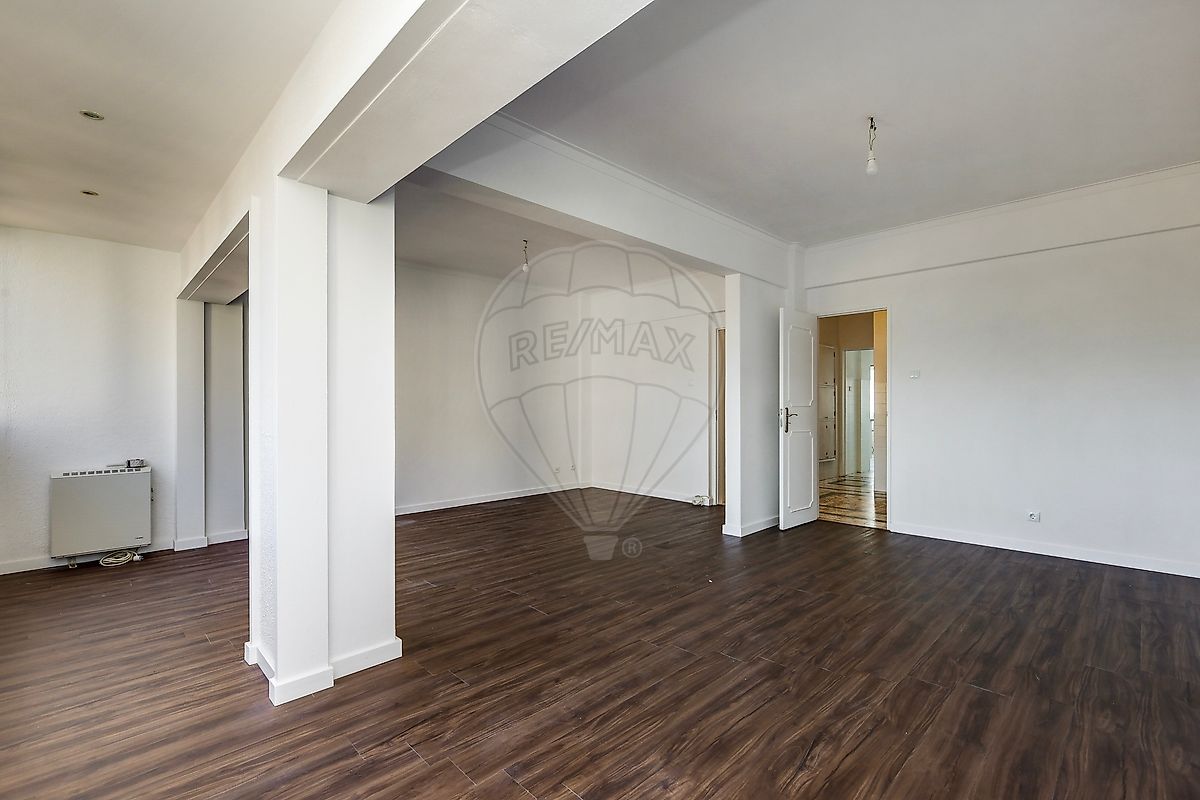 Apartamento T3 à venda em Oeiras