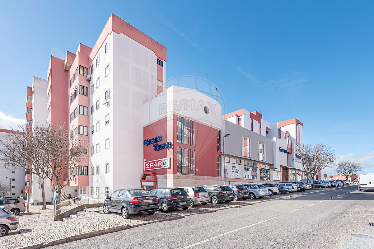 Apartamento T2 para arrendar em Cascais