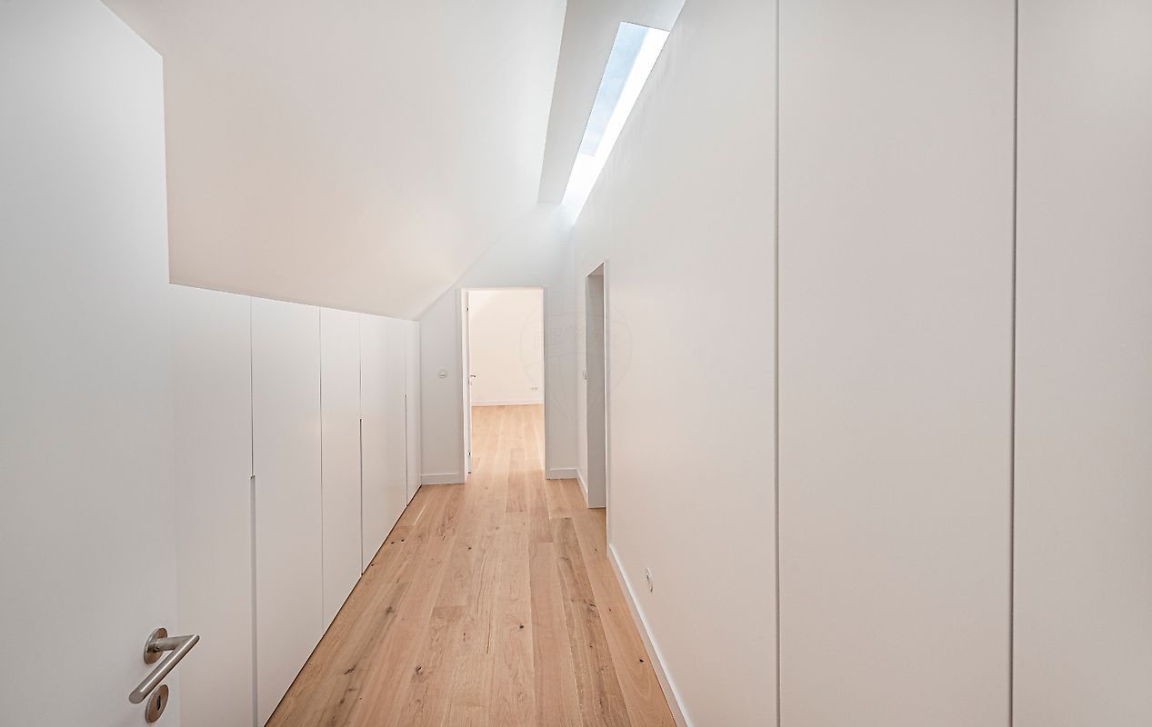 listing 120181138-650 picture-0