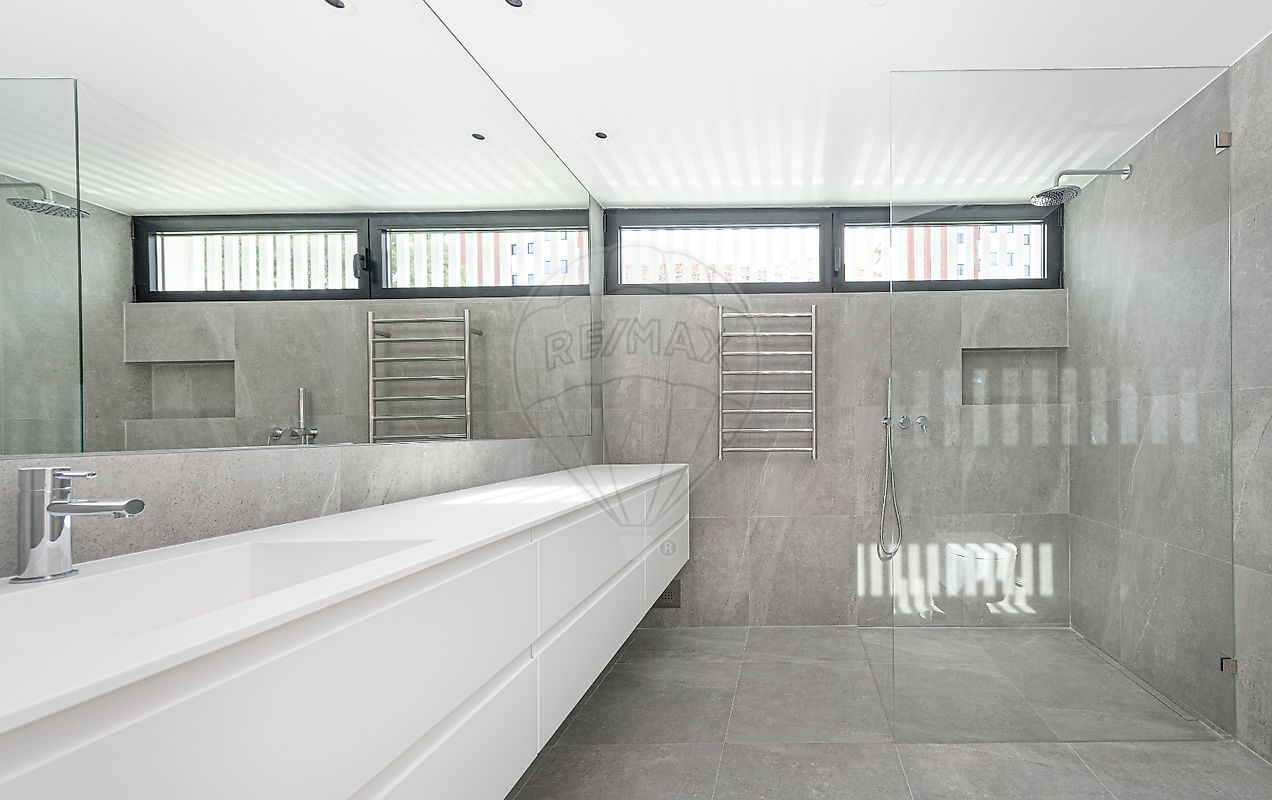 listing 120181138-650 picture-0