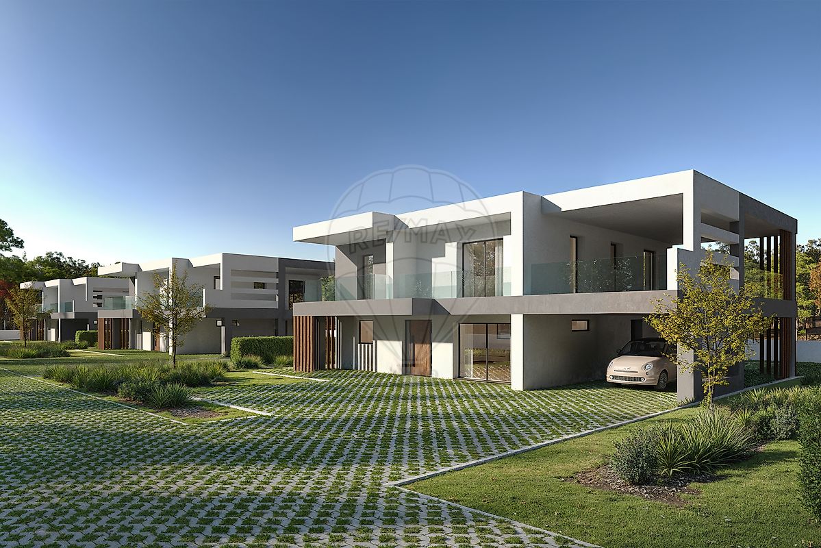 Moradia T4 para venda