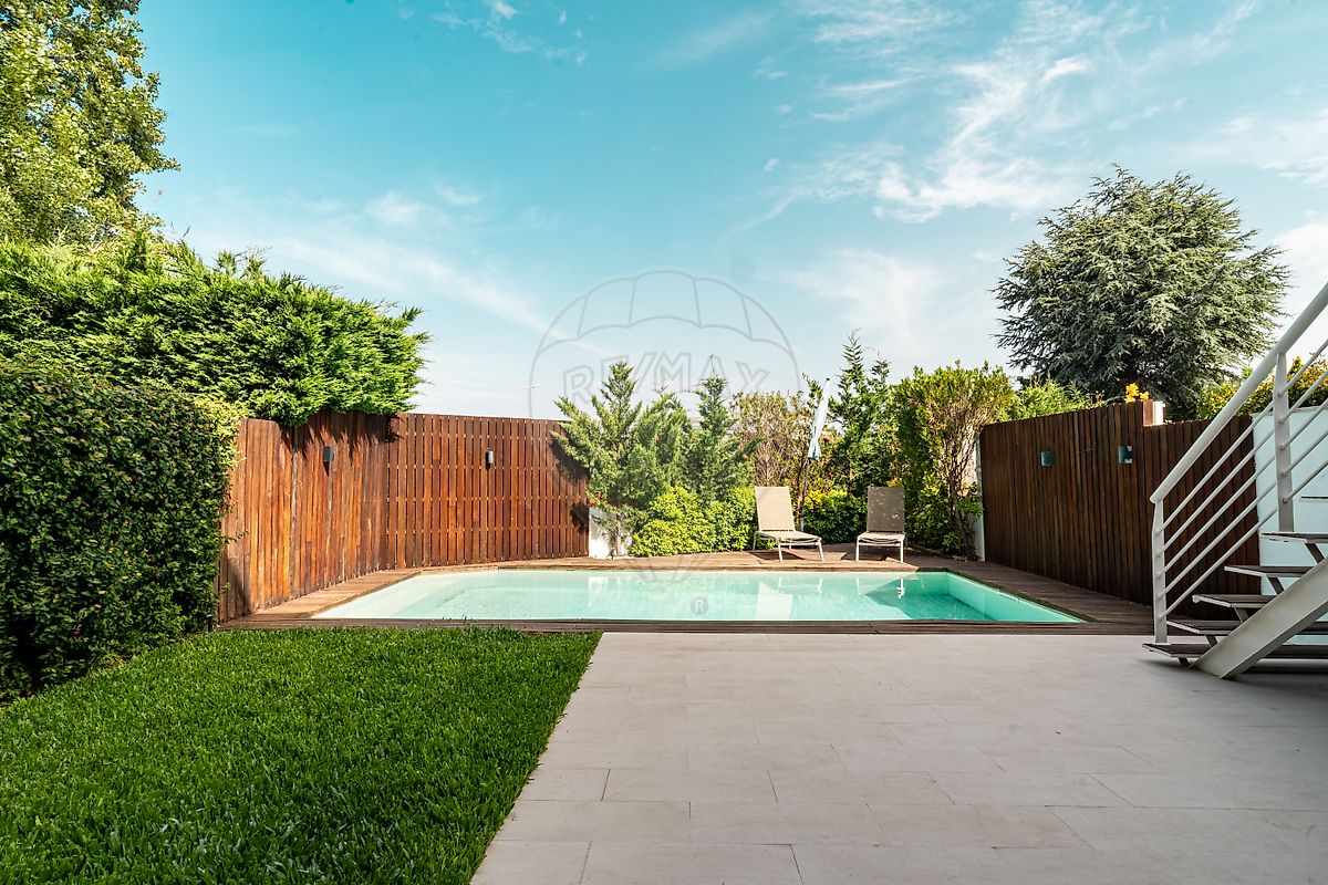 Moradia T5 à venda em Lisboa