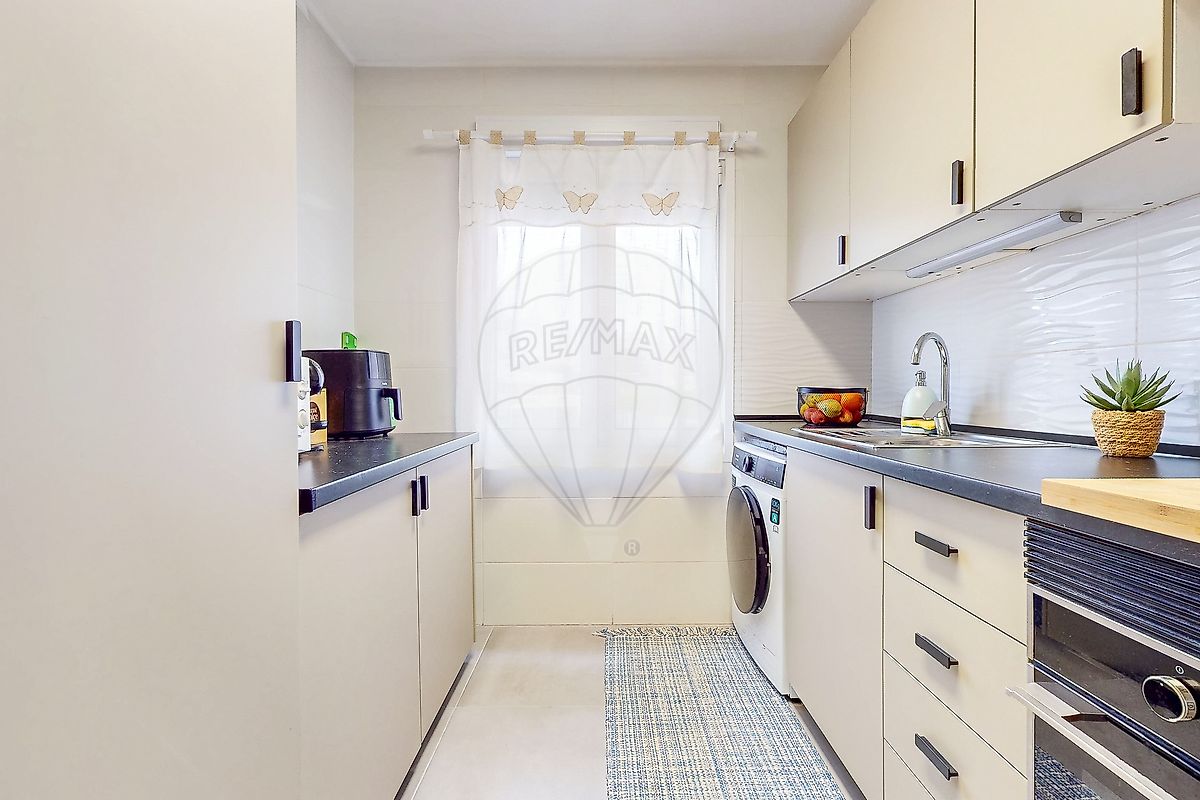 Apartamento T2 à venda em Loures