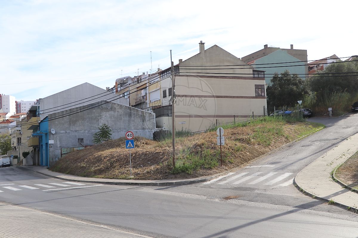 Terreno à venda em Lisboa