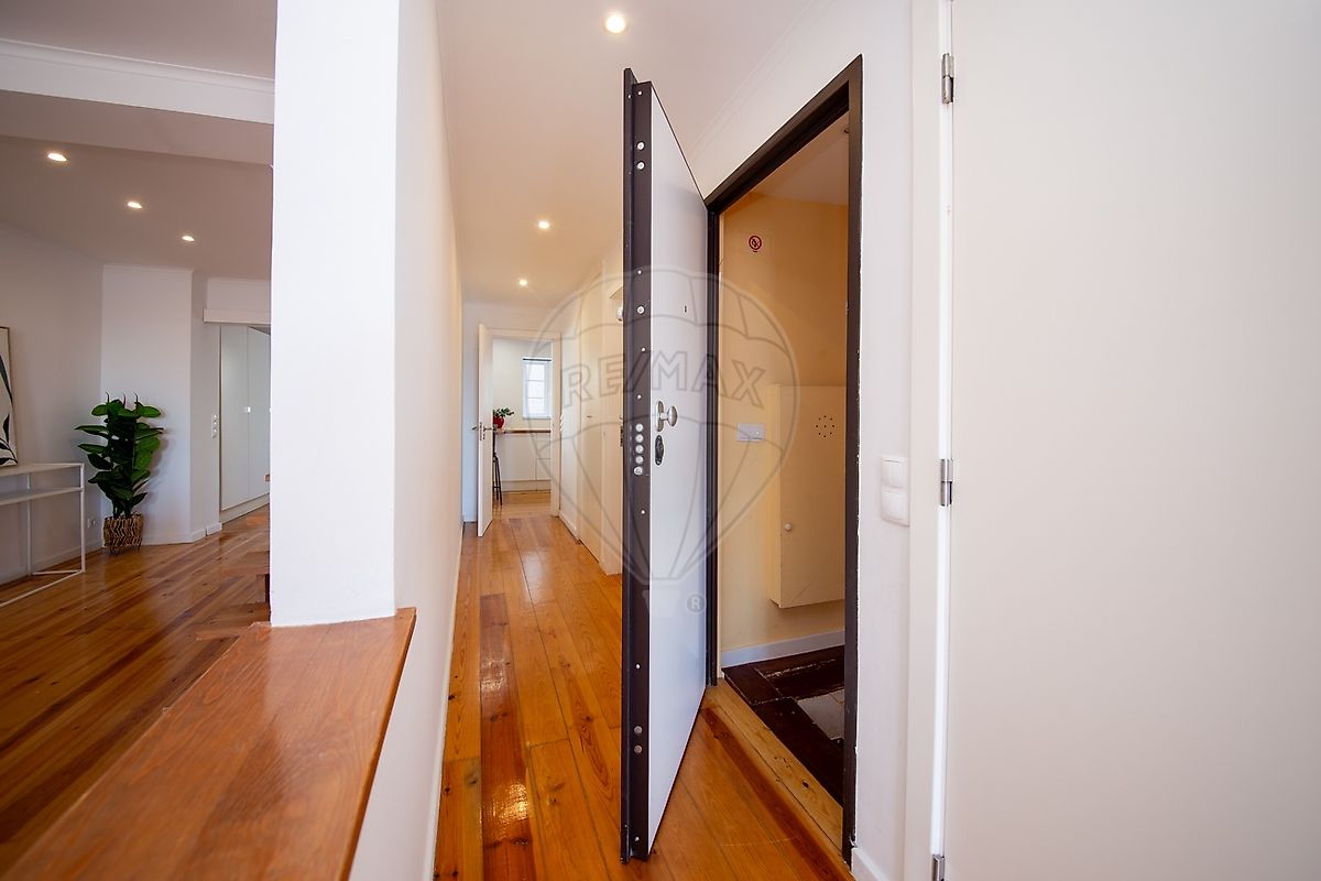 Apartamento T2 à venda em Estrela, Lisboa — foto 2