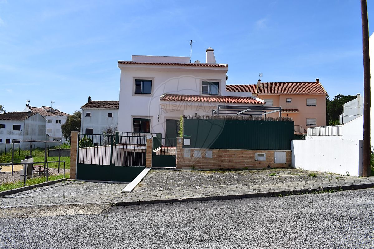 Moradia T5 para venda