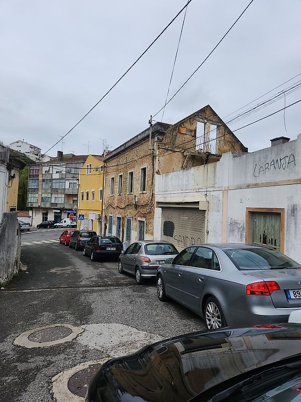 Prédio à venda em Amadora