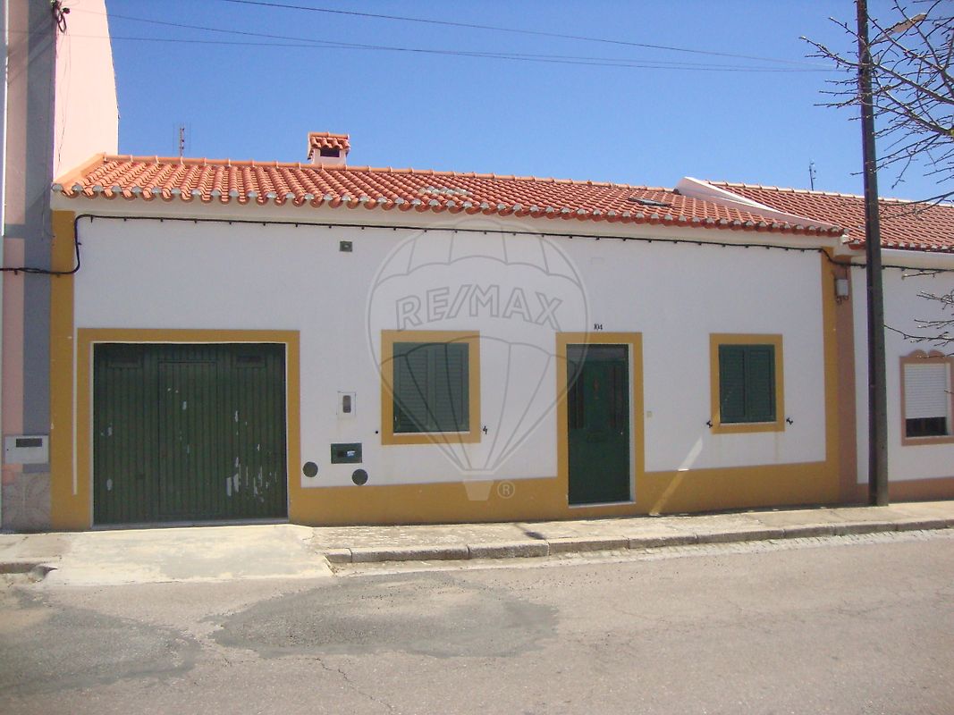 Moradia T4 para venda