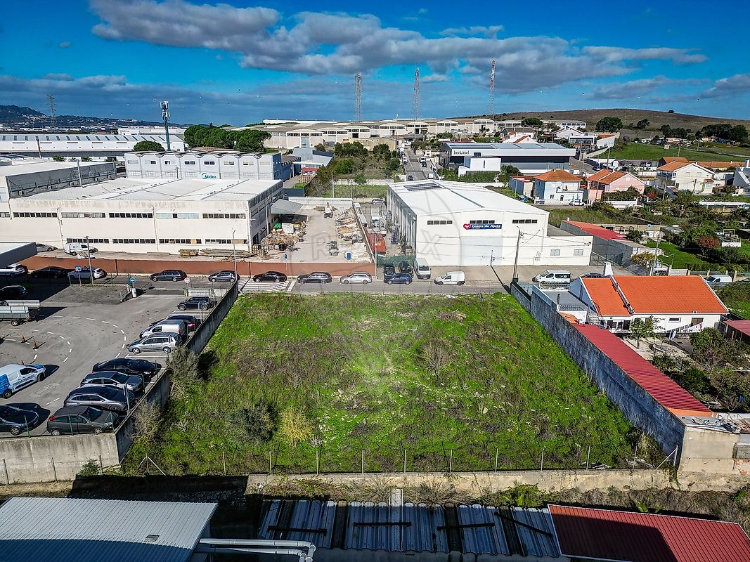 Terreno à venda em Sintra
