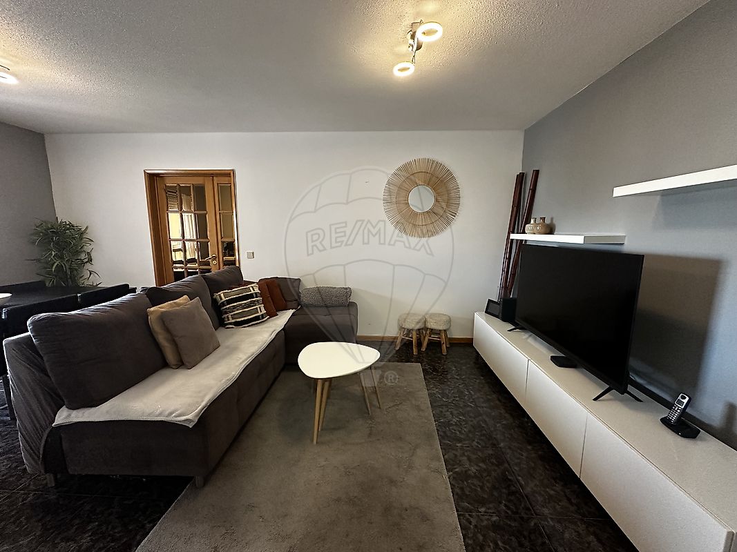 Apartamento T3 à venda em Loures