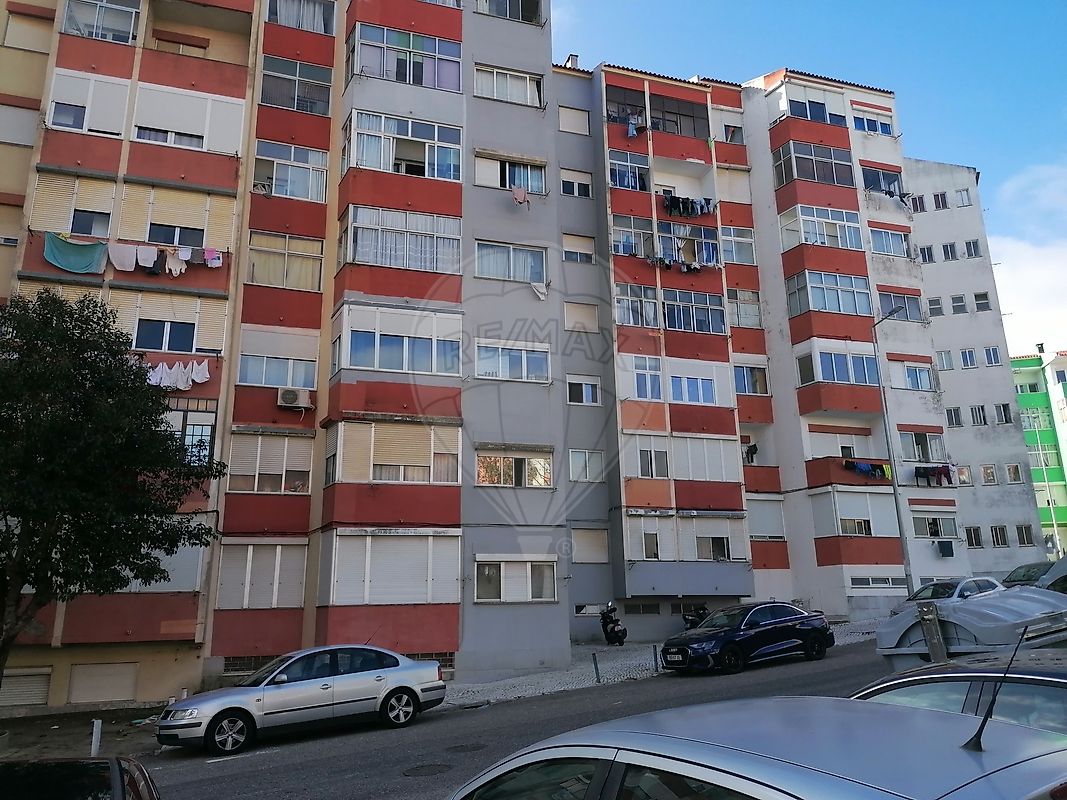Apartamento T1 à venda em Sintra
