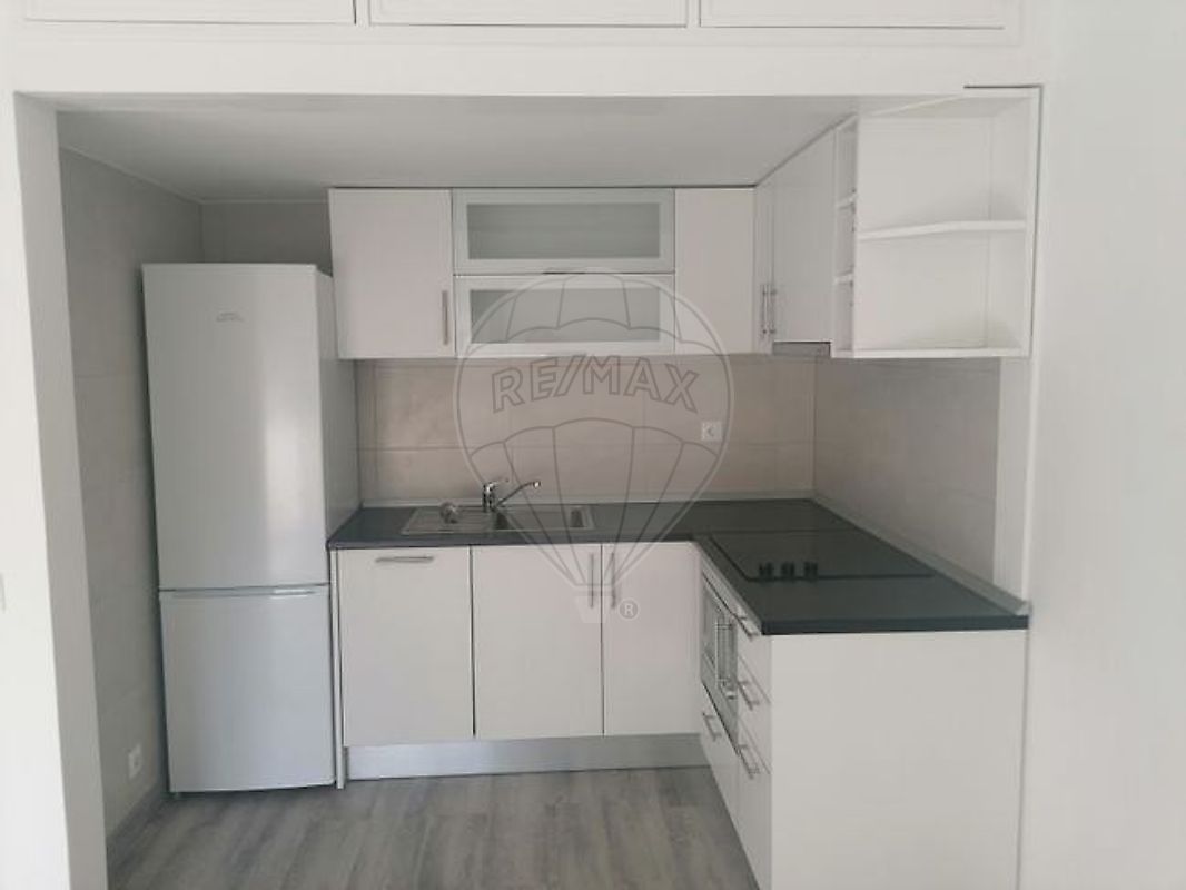 Apartamento T1 à venda em Amadora