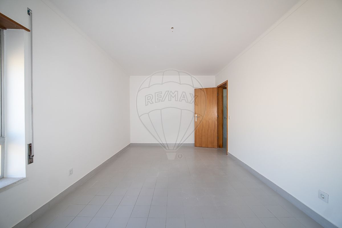 Apartamento T2 à venda em Carnaxide e Queijas, Oeiras — foto 15