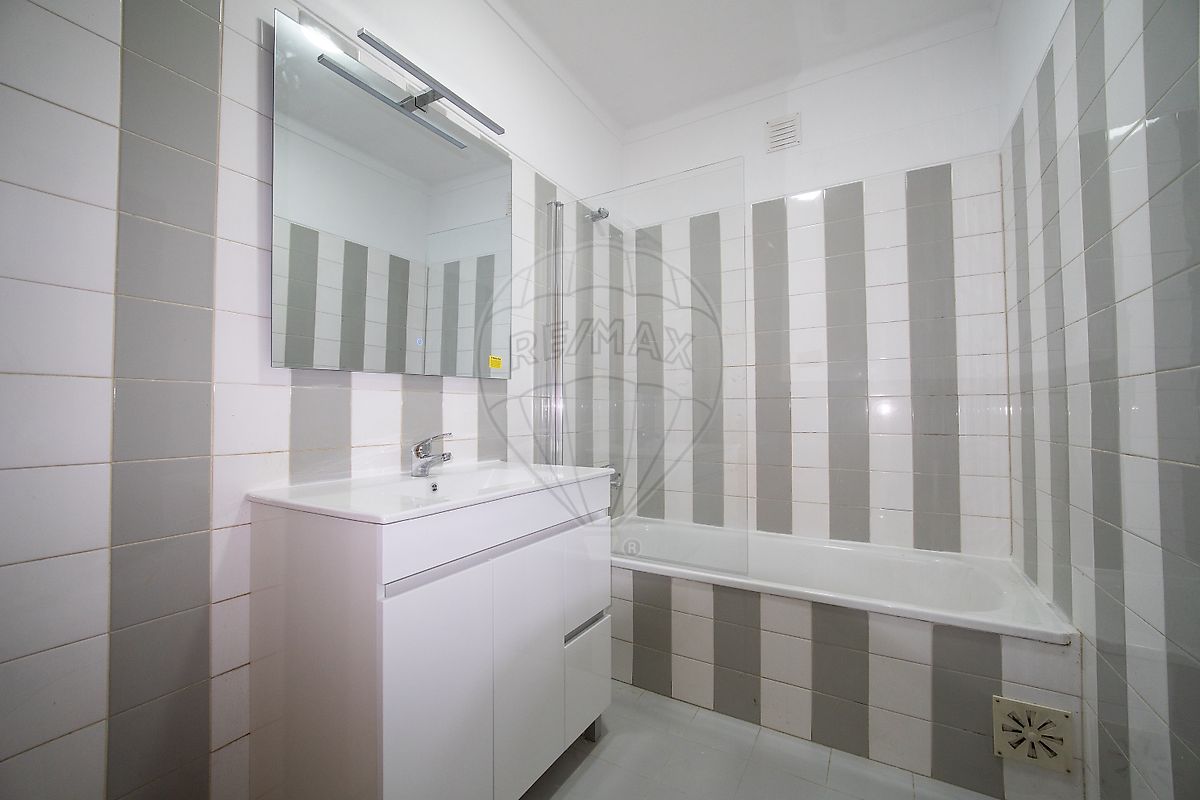 Apartamento T2 à venda em Carnaxide e Queijas, Oeiras — foto 10