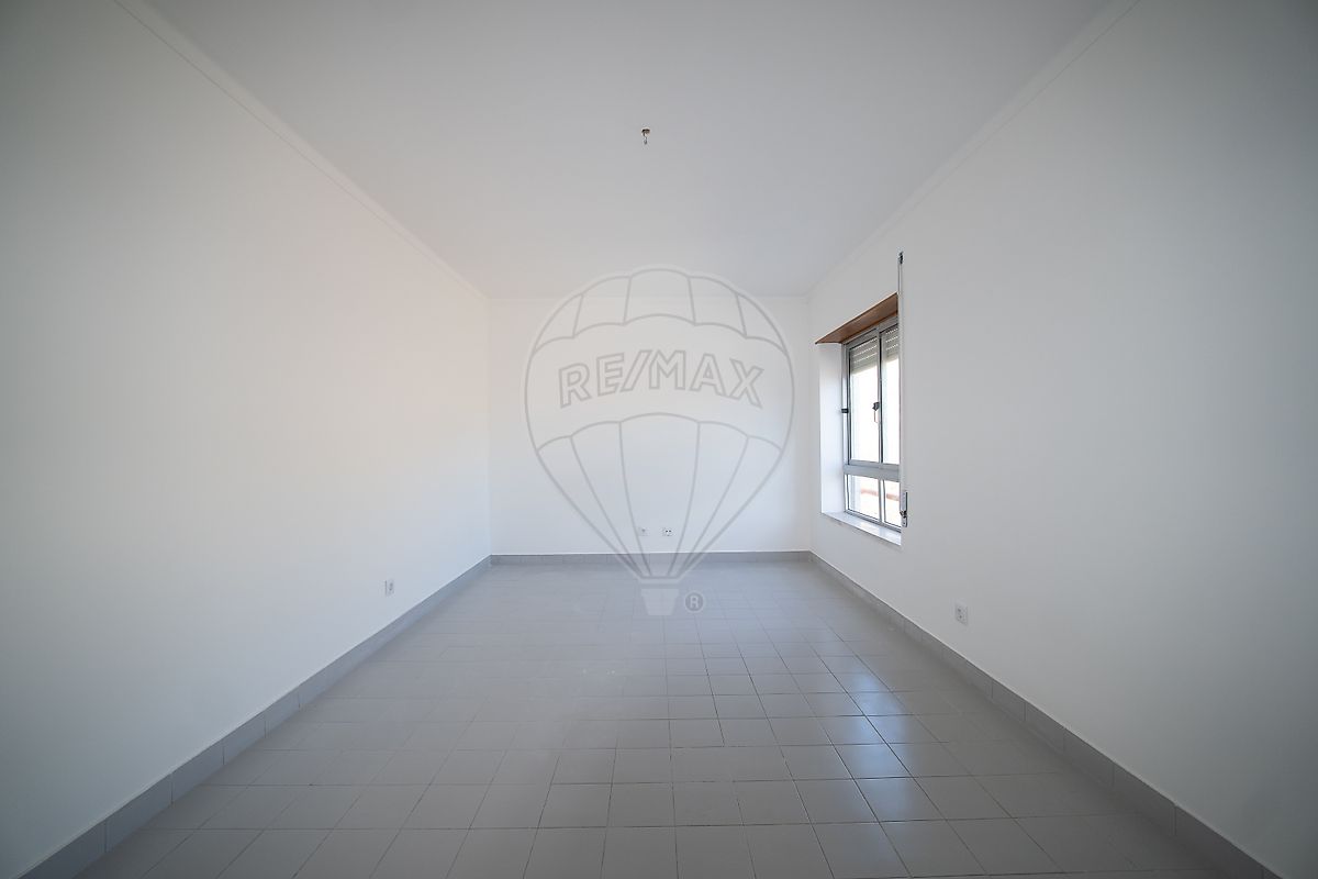 Apartamento T2 à venda em Carnaxide e Queijas, Oeiras — foto 13