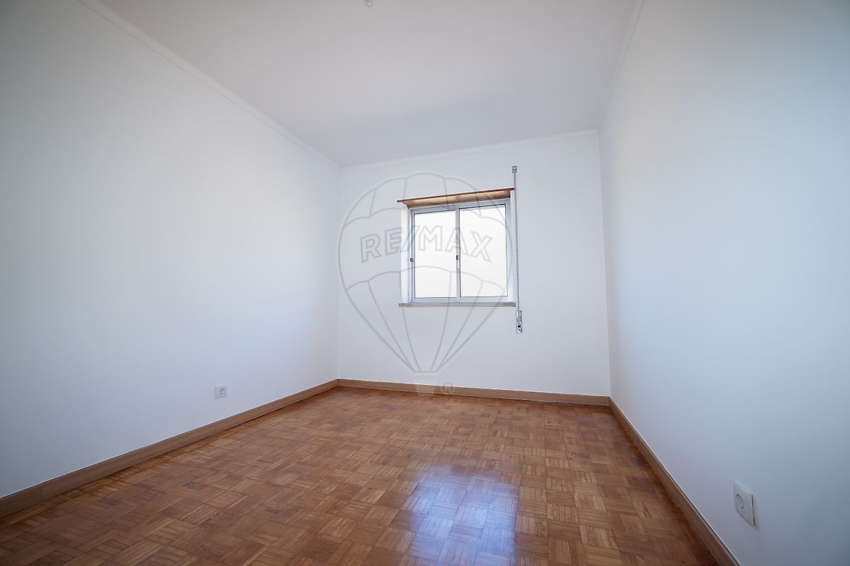 Apartamento T2 à venda em Carnaxide e Queijas, Oeiras — foto 6