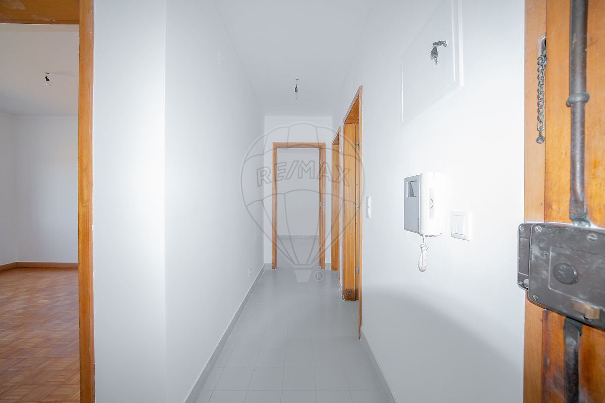 Apartamento T2 à venda em Carnaxide e Queijas, Oeiras — foto 8