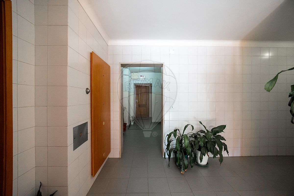Apartamento T2 à venda em Carnaxide e Queijas, Oeiras — foto 27